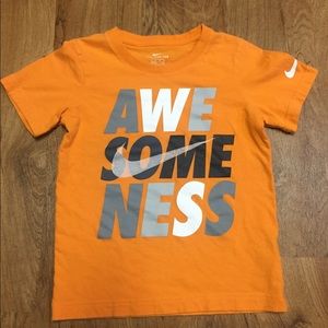 5/$25 Nike boys t-shirt